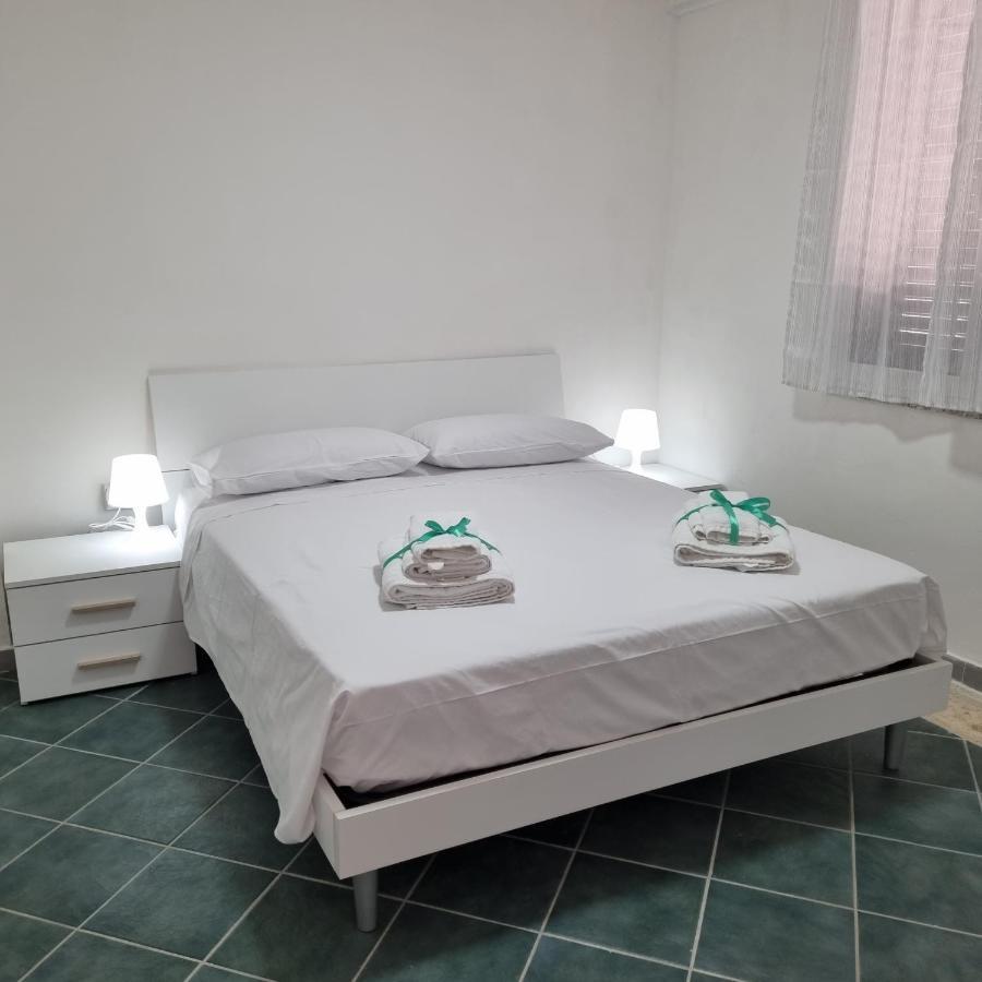 Casa Vacanze Afea Torre Dell'Orso Salento Puglia Exteriör bild