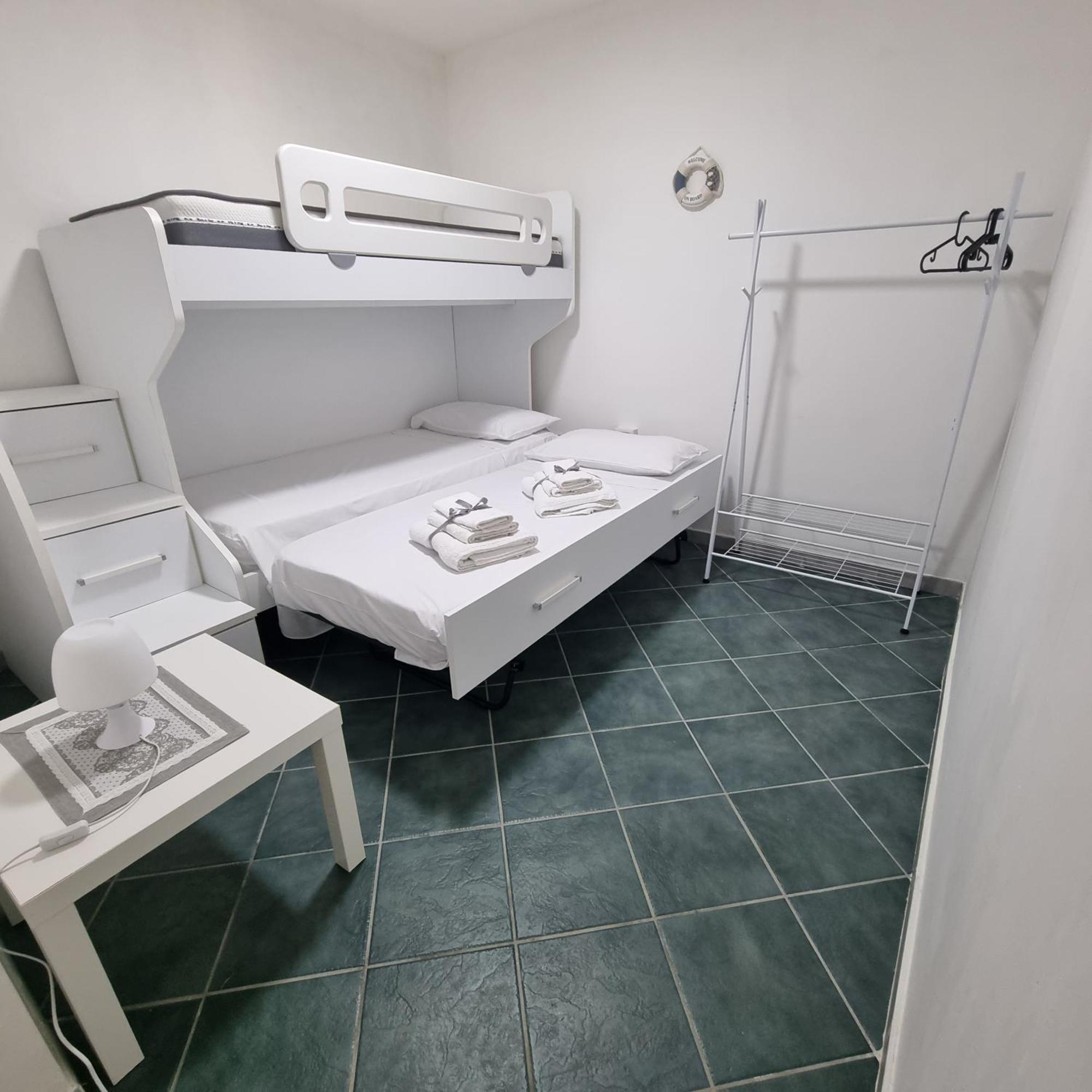 Casa Vacanze Afea Torre Dell'Orso Salento Puglia Exteriör bild